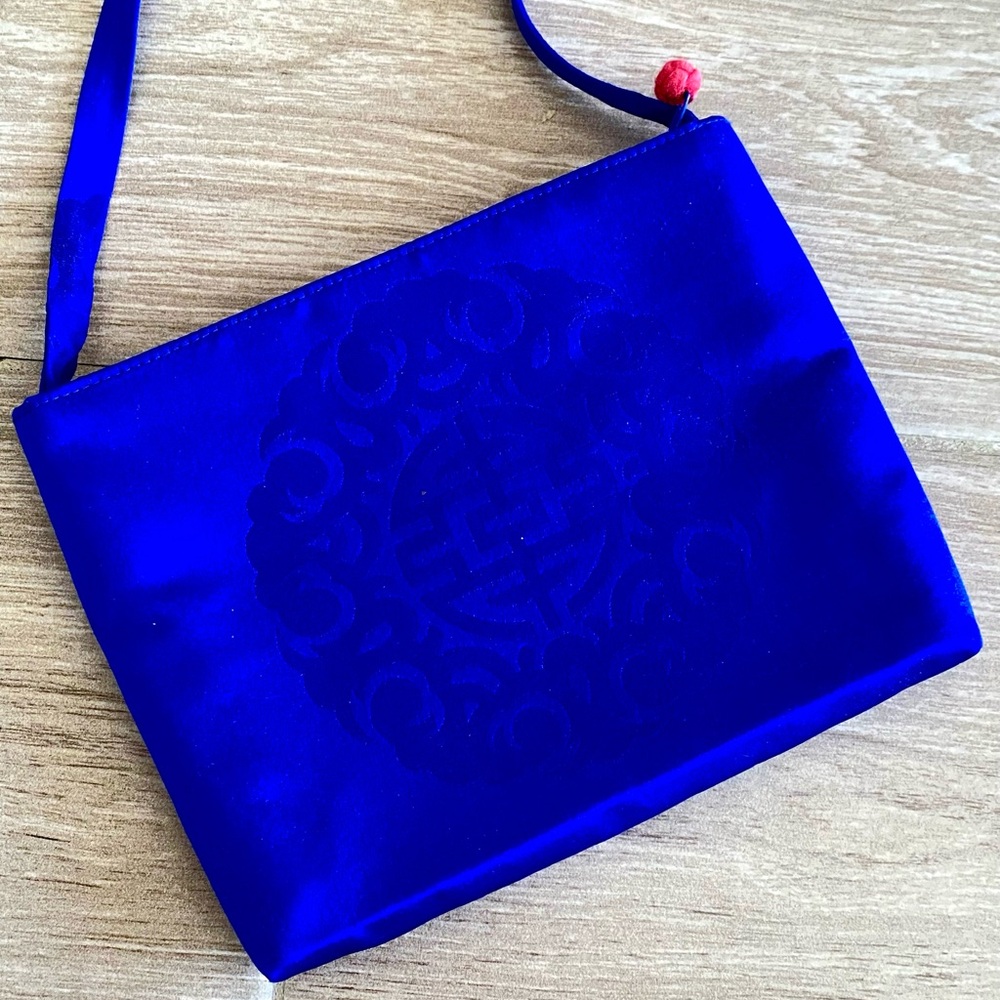 Shanghai Trio Elegant Blue Shoulder Bag